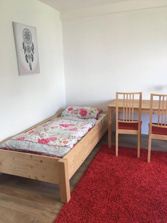 Mayen, Im Mohren, Privatzimmer Nr2, Waldrand, Nahe Nurburgring & Burg Eltz, Gemeinschaftsbad Kültér fotó