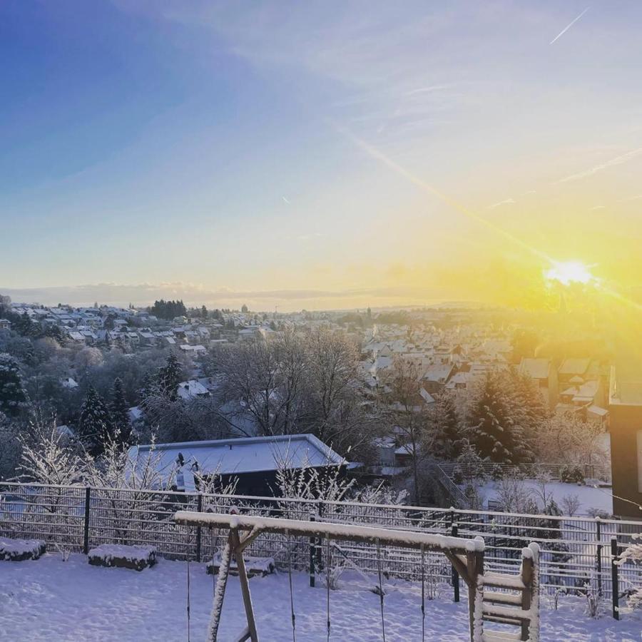 Mayen, Im Mohren, Privatzimmer Nr2, Waldrand, Nahe Nurburgring & Burg Eltz, Gemeinschaftsbad Kültér fotó